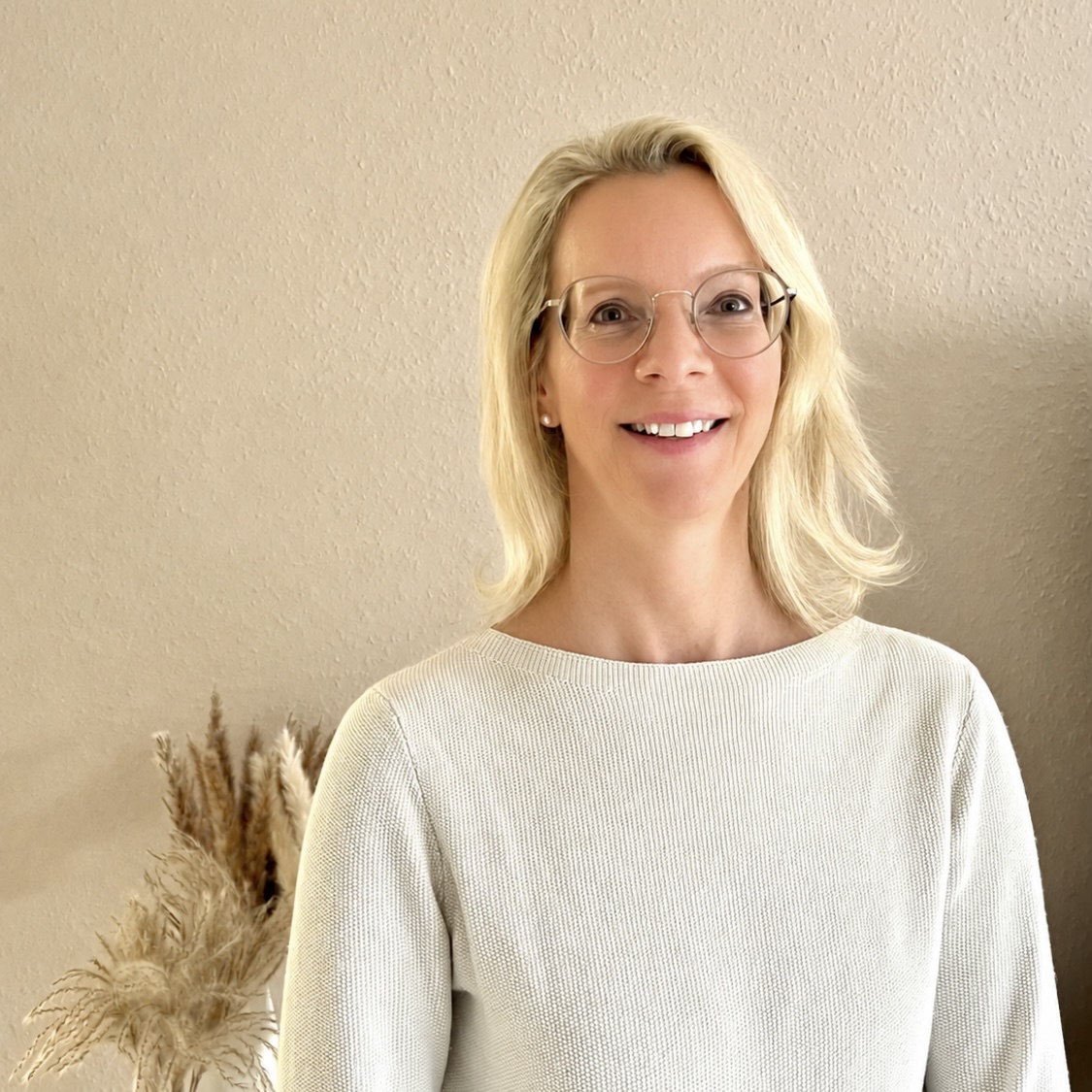 Dr. Andrea Kloos